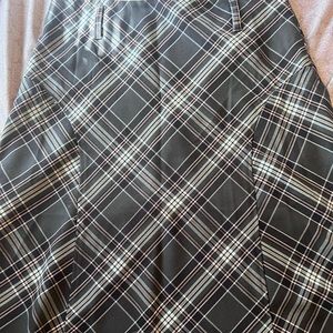 Jones Wear A Shaped plaid shirt